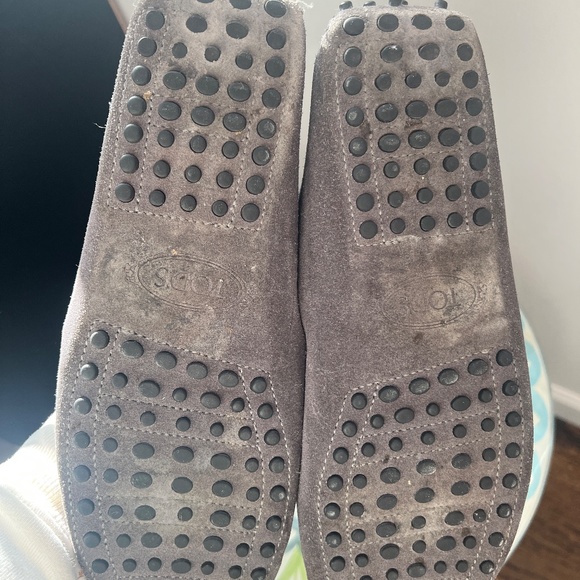 Tod\'s Men\'s Gommino Grey Suede Loafers Size 7.5 main image 4
